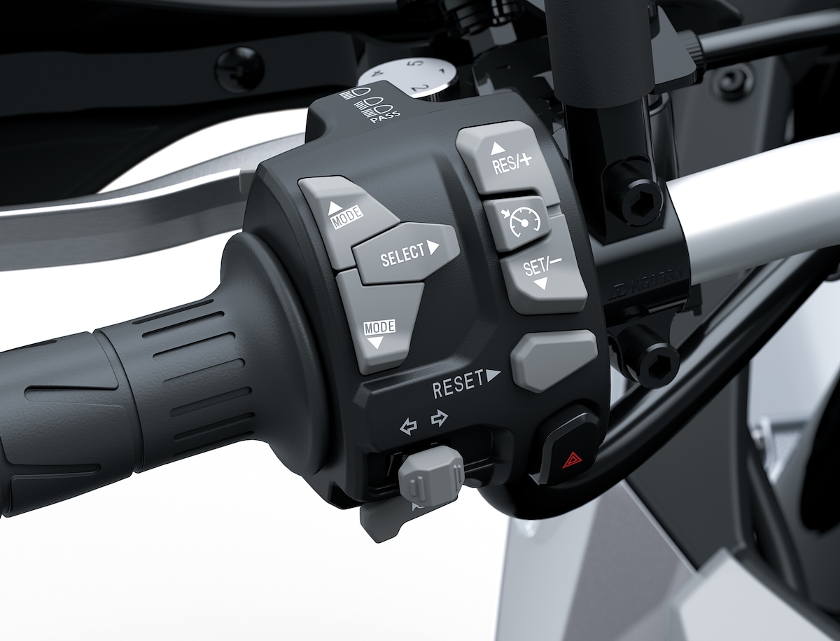 Nuova Kawasaki KLE650 2027: le foto