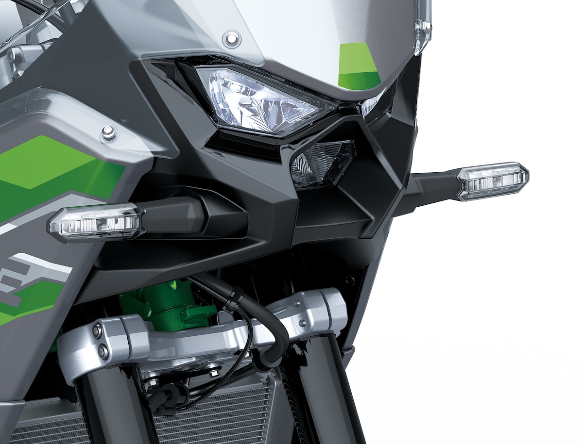 Nuova Kawasaki KLE650 2027: le foto