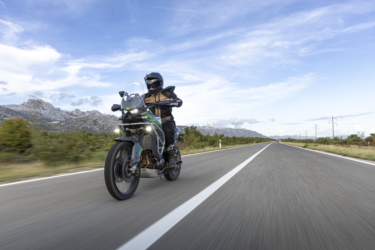 Nuova Kawasaki KLE650 2027: le foto
