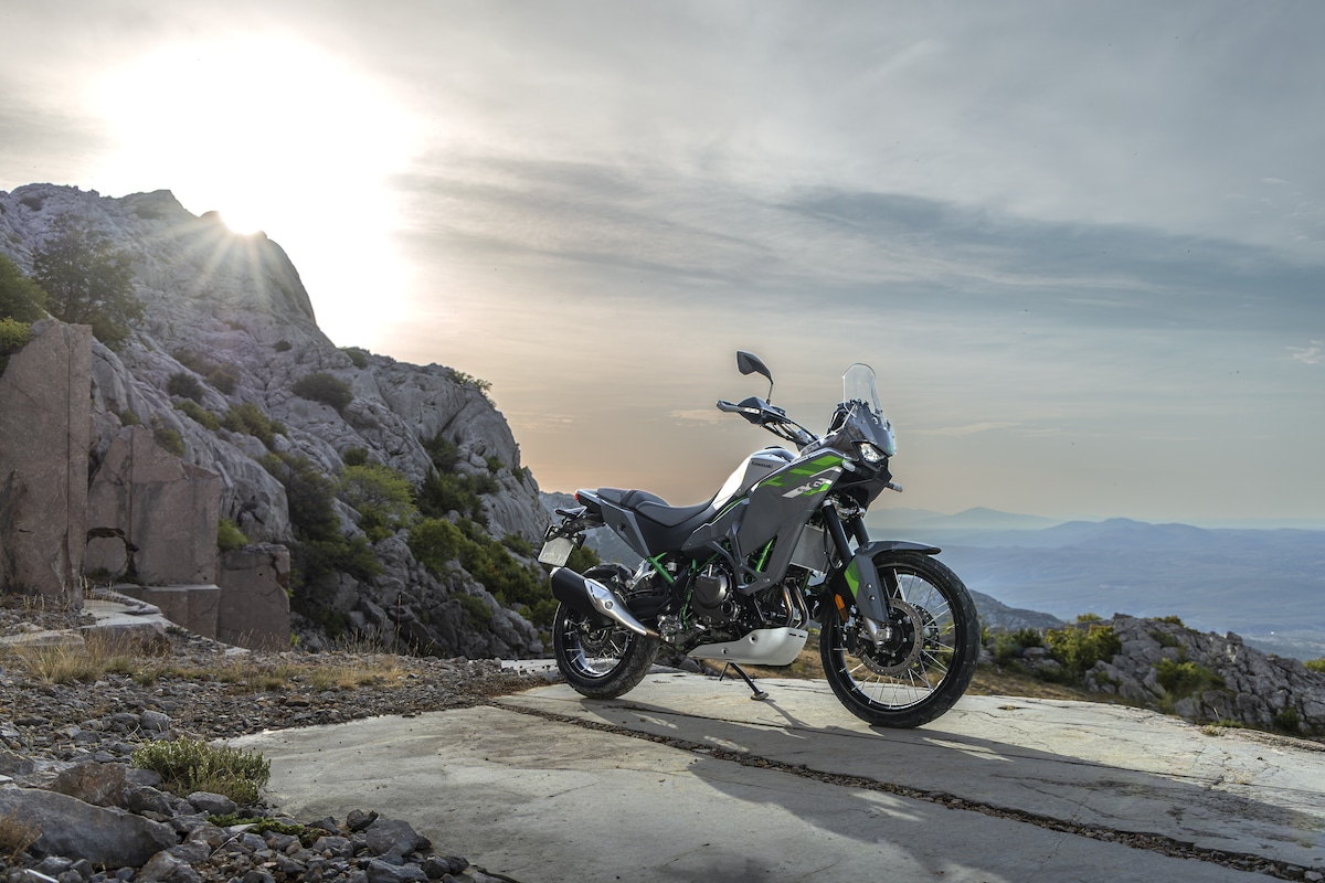 Nuova Kawasaki KLE650 2027: le foto