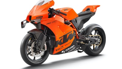 KTM RC 8C: l'arma totale per chi ama la pista
