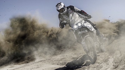 Ducati Desert X, prime foto ufficiali: il 9 dicembre la presentazione