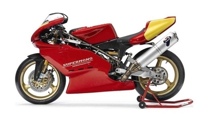Nuova vita per la Ducati Supermono? Terblanche al lavoro su un restyling