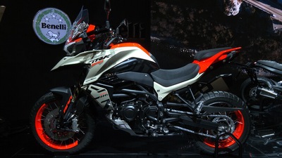 Benelli TRK 800: l'attesa adventure del Leoncino ad EICMA