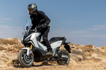 Prova, Sym ADX TG 400: molto più di un semplice "medio"