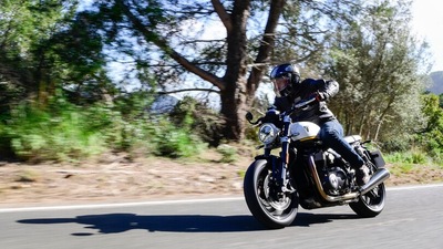 Triumph Speed Twin 1200: la gallery del test