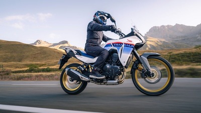 Mercato, a luglio +7,3 %: Honda in cima con SH 125/150 e Transalp