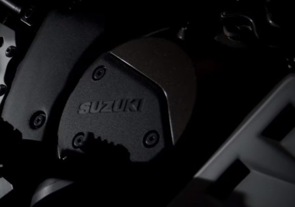 Suzuki, due teaser misteriosi in vista di EICMA: VIDEO