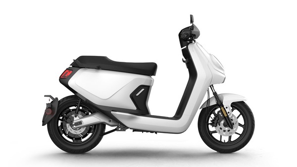EICMA 2019, NIU con tre e-scooter e una bicicletta elettrica