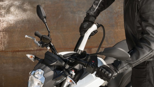 Al Bike Shed di Londra la prima colonnina per moto elettriche