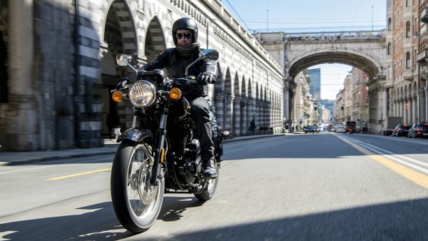 Benelli Imperiale 400, semplicità a due ruote