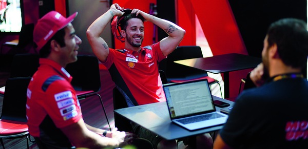 Dovizioso e Petrucci, la vita fuori dal box