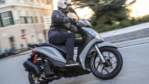 Prova Piaggio Medley 125 e 150: la giusta via di mezzo