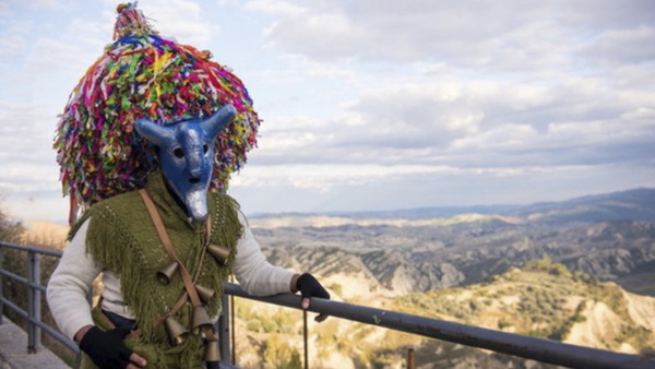 In moto a Carnevale: nei borghi tra sfilate e ricette tipiche
