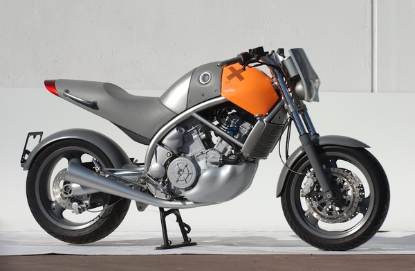 Aprilia X-Ray: la sorellona della Motò