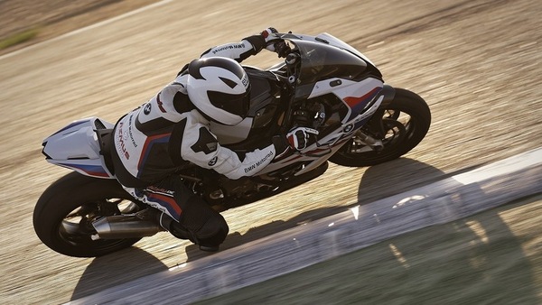 BMW, con M Performance la S 1000 RR è ancora meglio