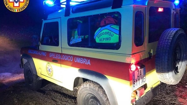 Coronavirus, fugge al divieto ed esce in moto: endurista in ospedale