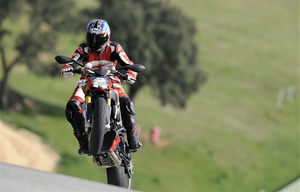 Rewind, Ducati Streetfighter 1098: la "bruciasemafori"