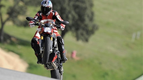 Rewind, Ducati Streetfighter 1098: la "bruciasemafori"