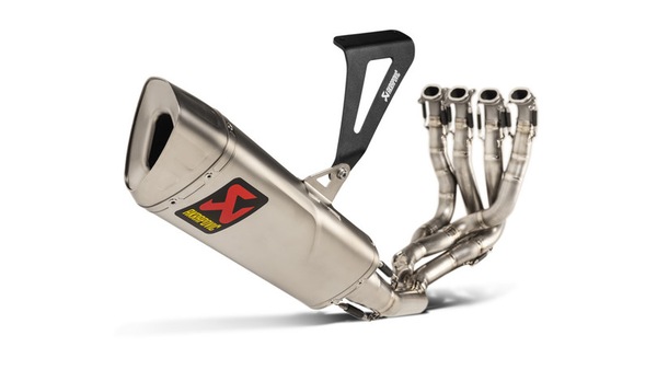 Da Akrapovic lo scarico racing per la Fireblade