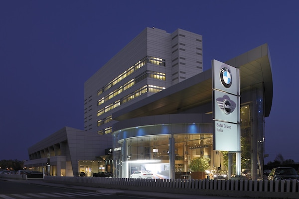 BMW Italia dona 50mila mascherine al personale sanitario