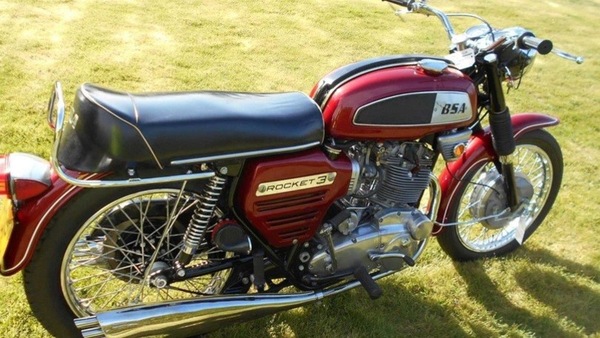 La BSA Rocket III di James Bond all'asta