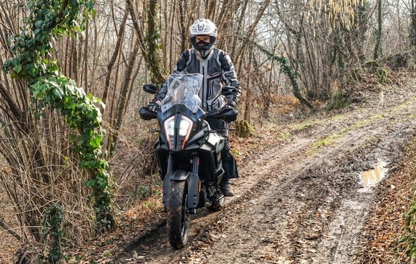 Crossover-4 WP Airbag: la "Hybrid Jacket" di Clover