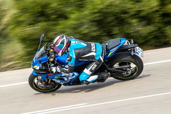 Suzuki GSX-R 1000 R, LE FOTO DELLA COMPARATIVA