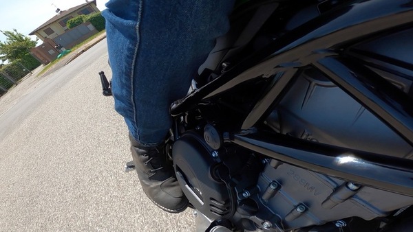 Lezioni di guida InMoto, parte 3: il freno posteriore