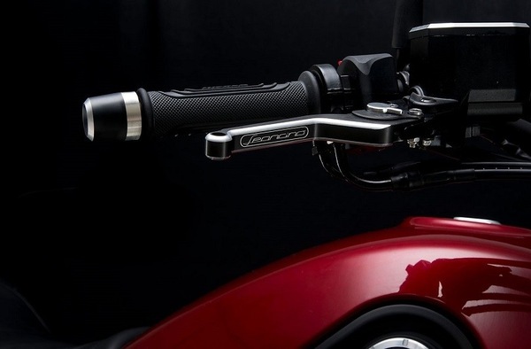 Benelli, le parti speciali CNC adornano Leoncino 500 e Trail
