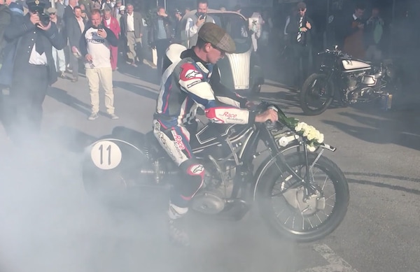 BMW R57 Kompressor e Troy Corser: tanto fumo e tanto arrosto