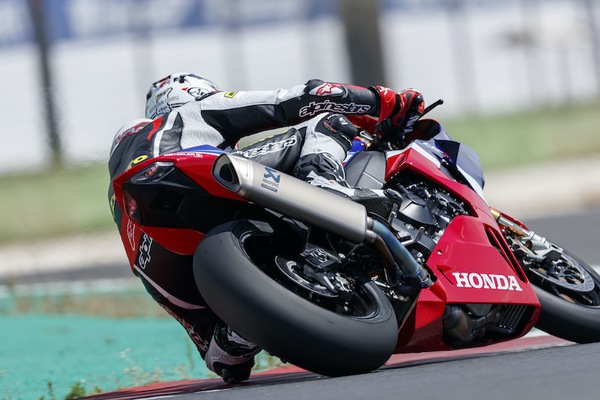 Test, Pneumatici Metzeler Racetec TD Slick: instancabili!