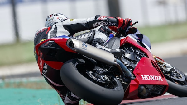 Test, Pneumatici Metzeler Racetec TD Slick: instancabili!