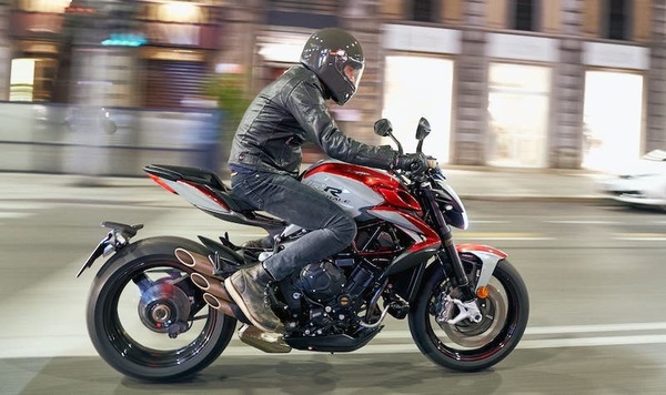 MV Agusta: frizione SCS anche per Brutale 800 RR e Dragster 800 RR