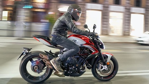 MV Agusta: frizione SCS anche per Brutale 800 RR e Dragster 800 RR