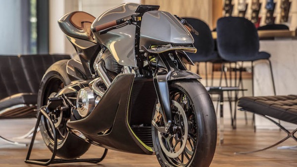 Aston Martin e Brough Superior, ecco la AMB001: sportiva di lusso!