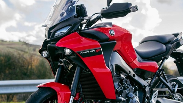 Yamaha Tracer 9: nuovo look e motore Euro 5