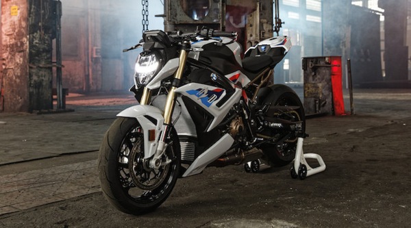 BMW S 1000 R 2021: DNA da SBK