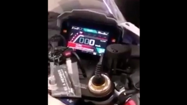 Nuova Aprilia RSV4 1100: primi vagiti per la rivista SBK di Noale