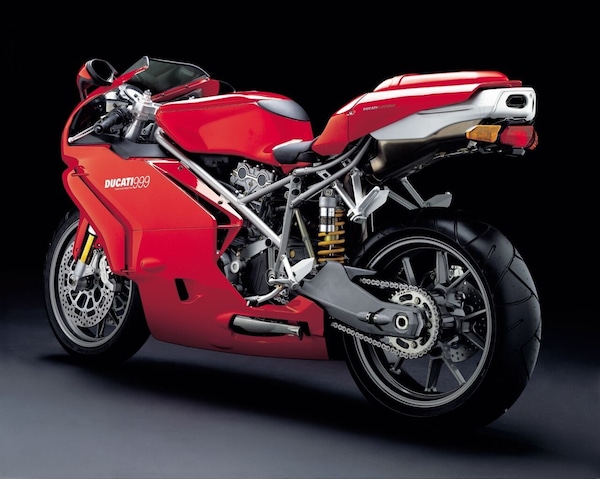 Ducati 999: perché solo ora ne scopriamo il vero valore?