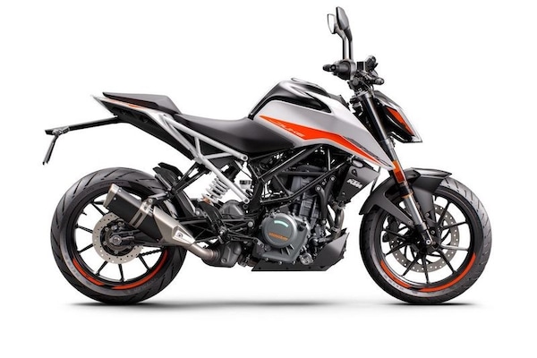 KTM 390 Duke 2021:  prestazioni dovunque