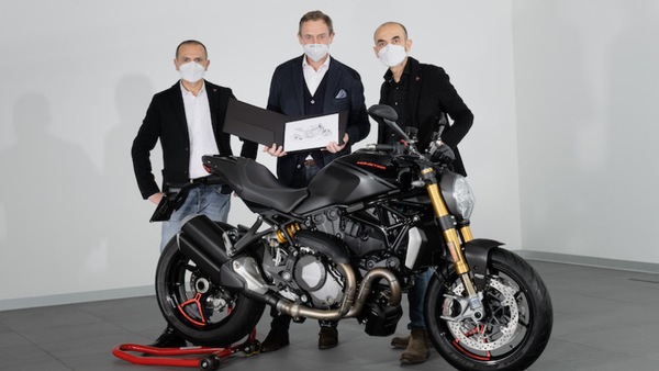 Ducati Monster da leggenda: consegnato il numero 350.000