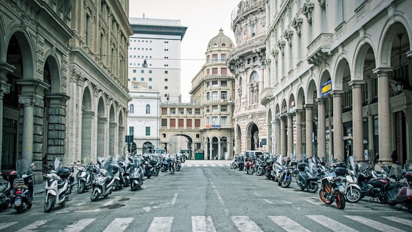Mobilità, ANCMA: città italiane poco attente alle moto