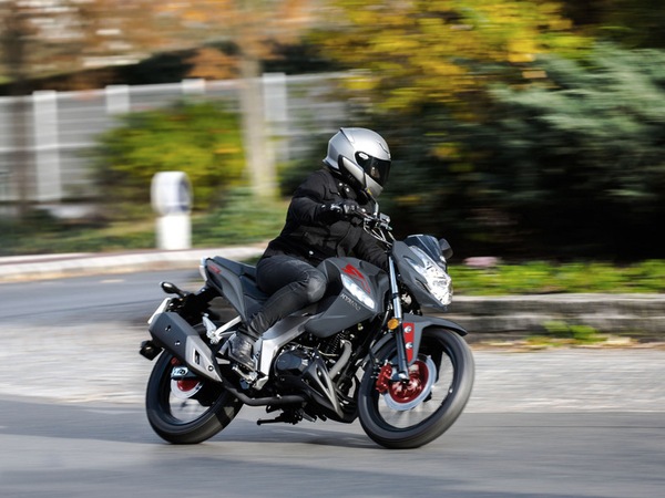 Kymco Visar 125 CBS: stilosa naked al giusto prezzo
