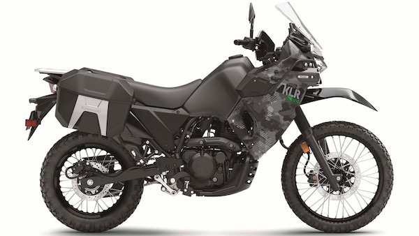 Un mito Kawasaki che torna: ecco la nuova KLR 650