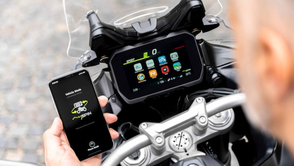 Strumentazione ed evoluzione: motociclista, occhio a dove guardi!