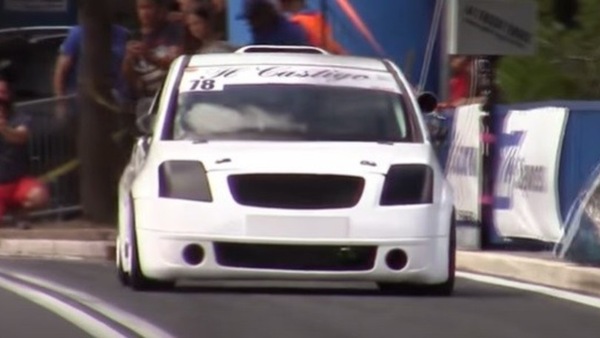 Un motore Suzuki GSX-R su Citroen C2... e si va a comandare VIDEO