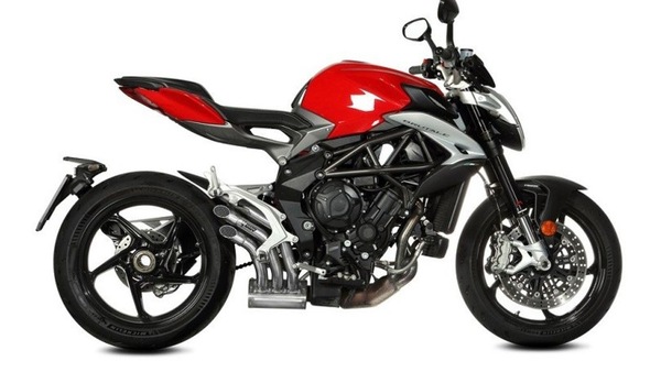 MV Agusta Brutale 800, tocco di stile con lo scarico Mivv