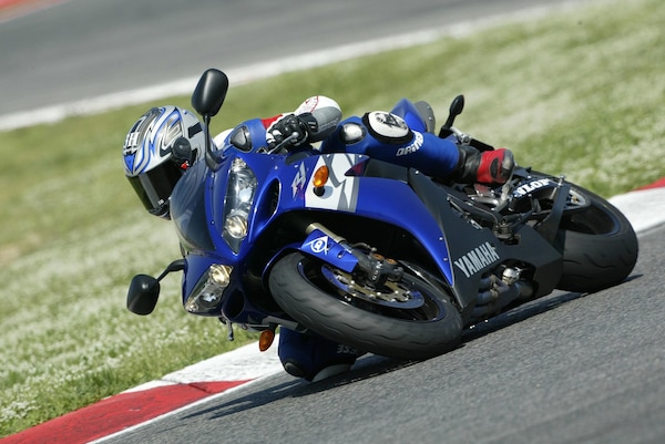 Rewind, Yamaha YZF-R1 04-06: grinta da vendere
