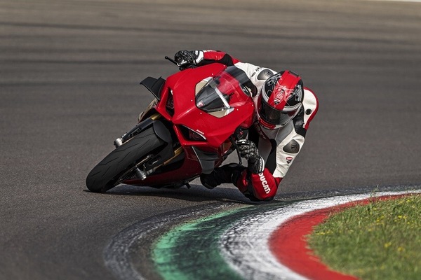 Ducati Panigale V4, ecco come farla "sfogare" al meglio